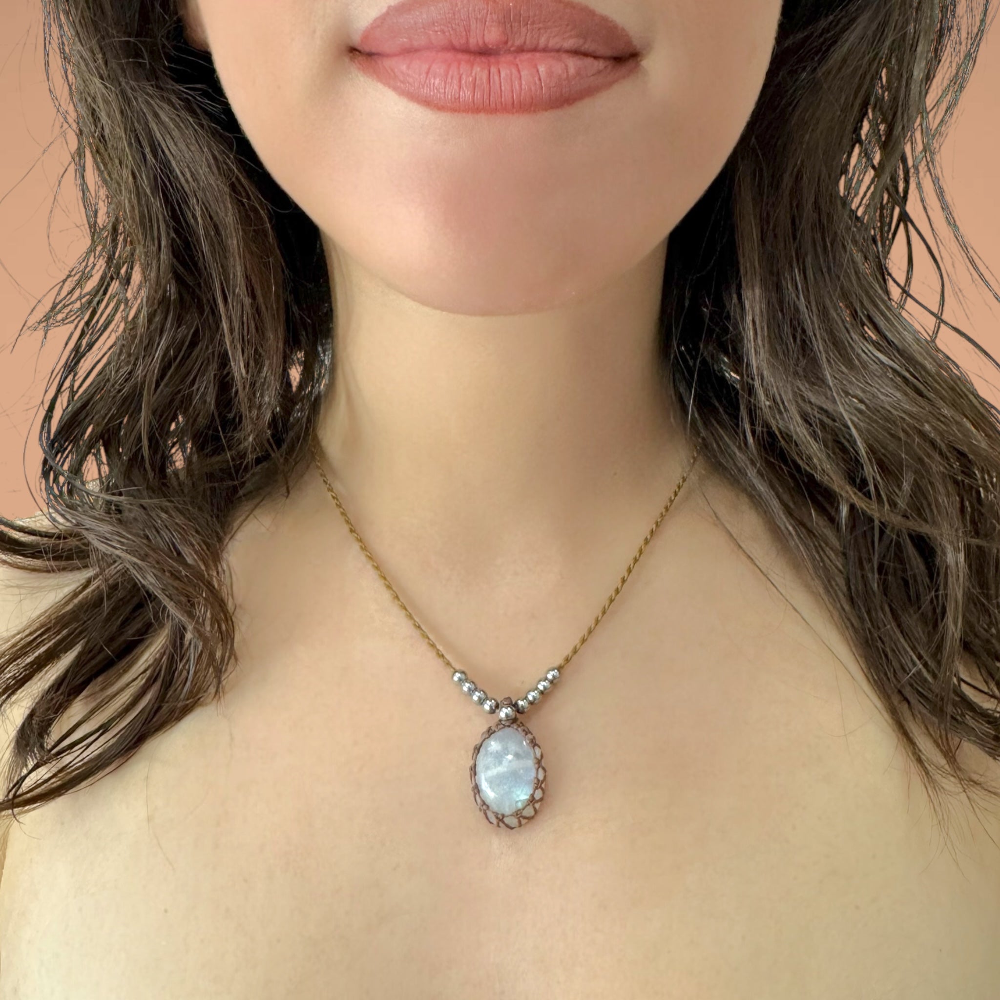 Collana labradorite bianca 21x11mm Sharifa Crystals